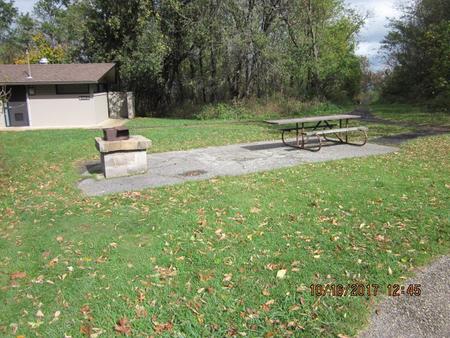 Site G188 with Accessible Picnic Table and Fire Pit