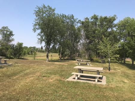 Picnic Area at East Totten Trail Campground on Lake Audubon