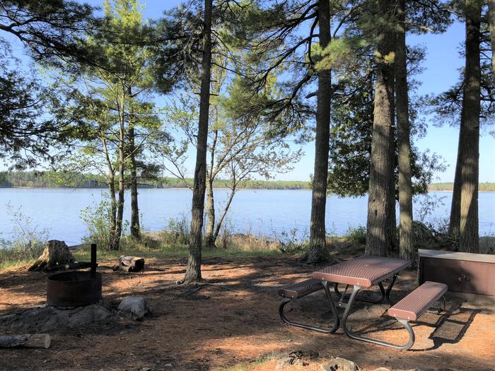 K36 - Wood Duck IslandK36 - Wood Duck Island campsite on Kabetogama Lake