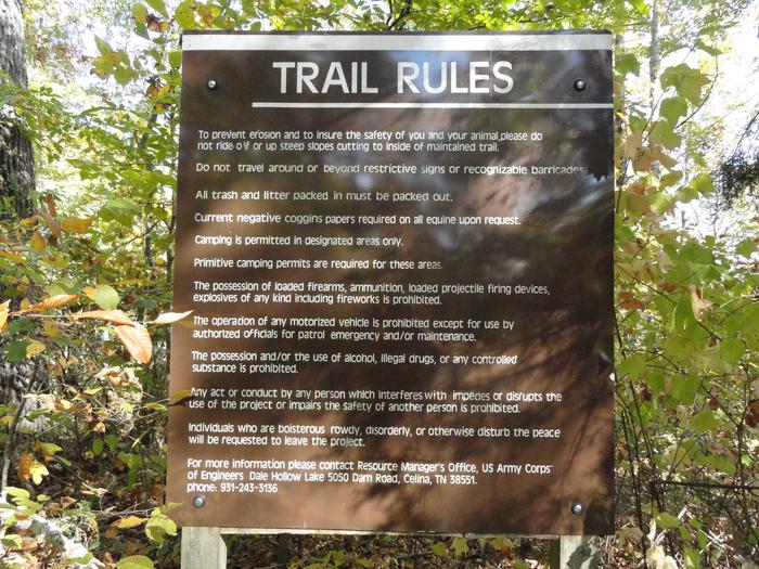 2A Red Oak Ridge A trail rules sign2A Red Oak Ridge A