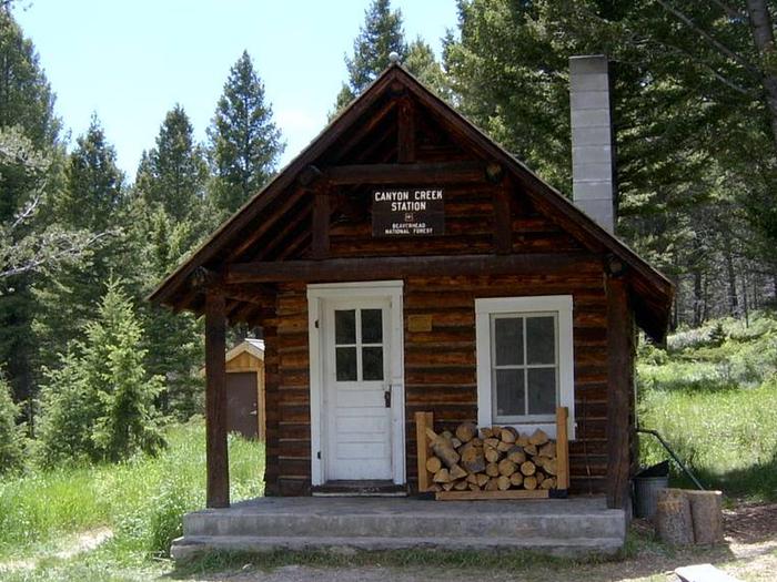 Preview photo of Canyon Creek Cabin