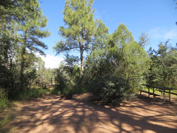 Houston Mesa, Horse Camp site #27 featuring entrance, picnic area, and horse corral.