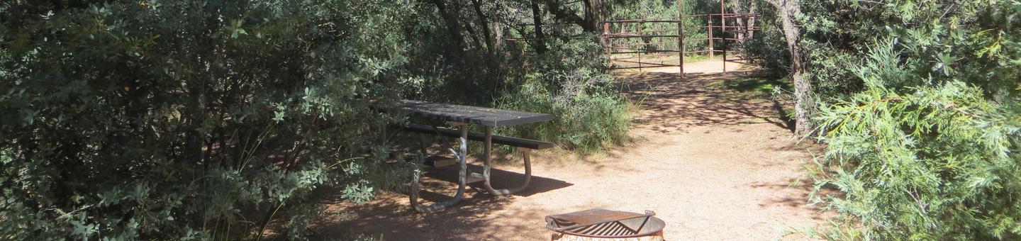 Houston Mesa, Horse Camp site #29 featuring entrance, picnic area, and horse corral.