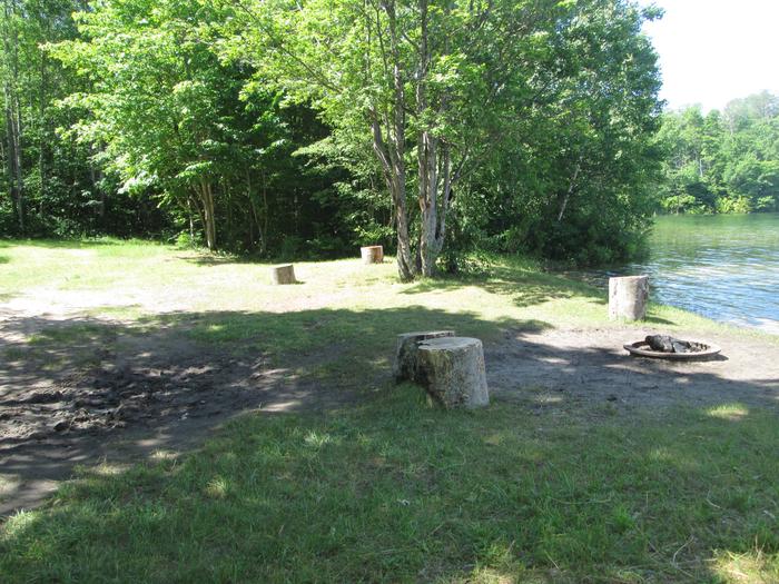 Preview photo of Clear Lake Campsite