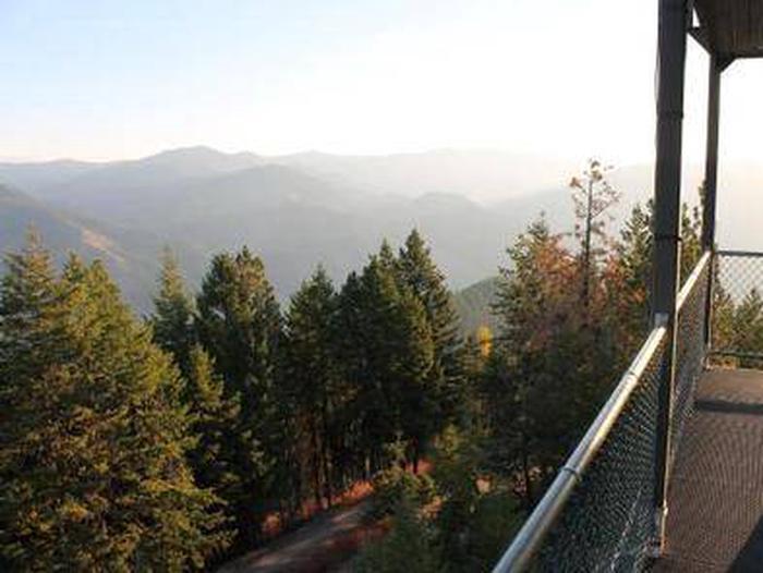 Preview photo of Thompson Peak Lookout Tower
