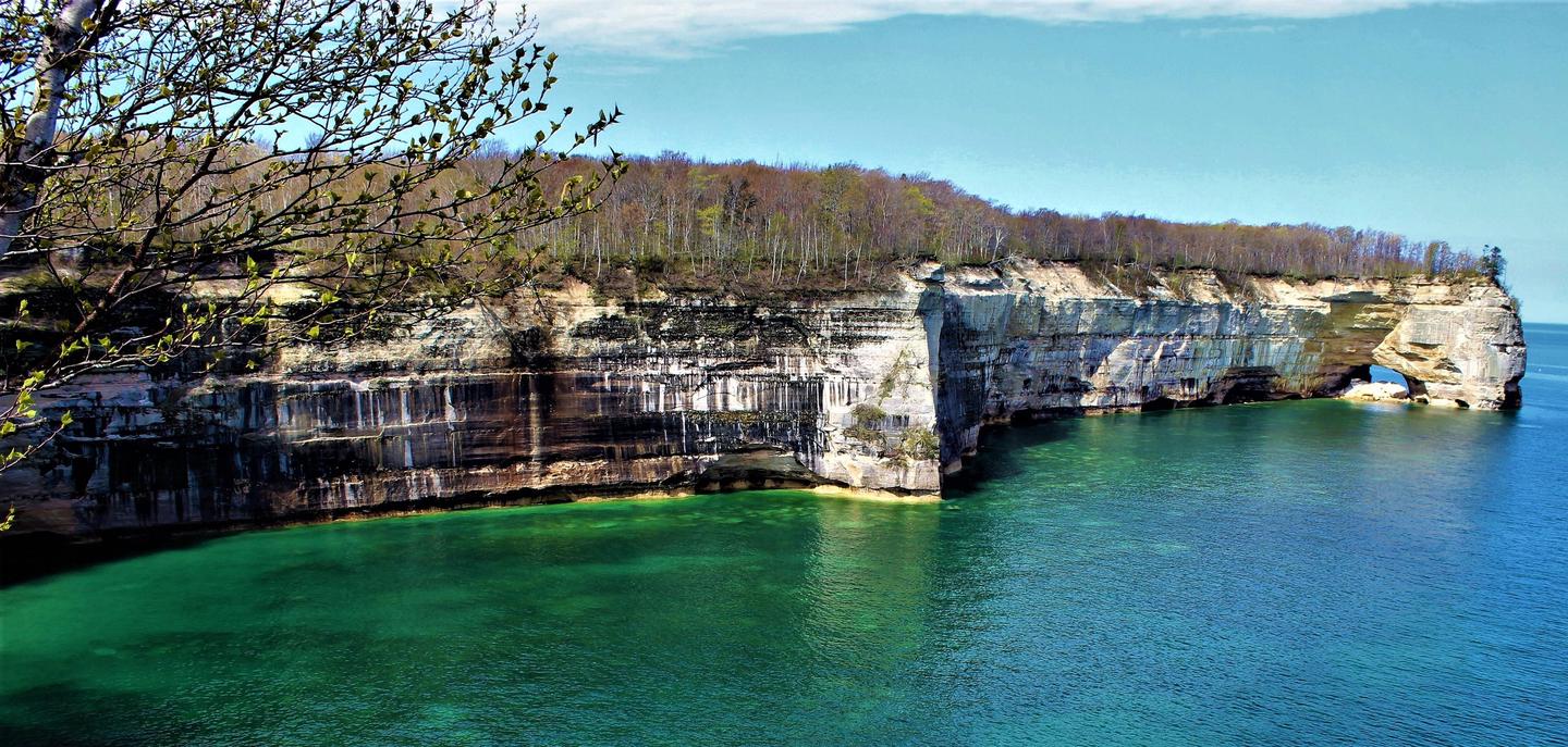 Pictured Rocks Cliffs along the Chapel / Mosquito LoopSpringtime along the Chapel / Mosquito hiking loop