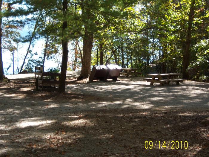 Twin Knobs Campground Tent Group Site 