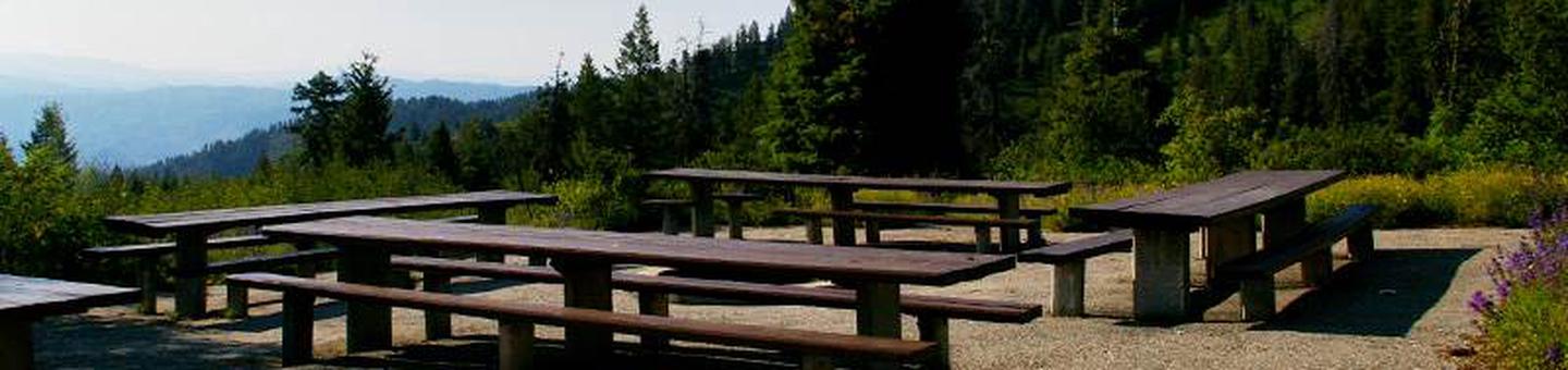 Shafer Butte campground has amazing mountain top views overlooking the valley below with single-family tent campsites, two day-use, group picnic areas, and all sites are equipped with picnic tables and campfire rings, and a few have tent pads.Shafer Butte Campground