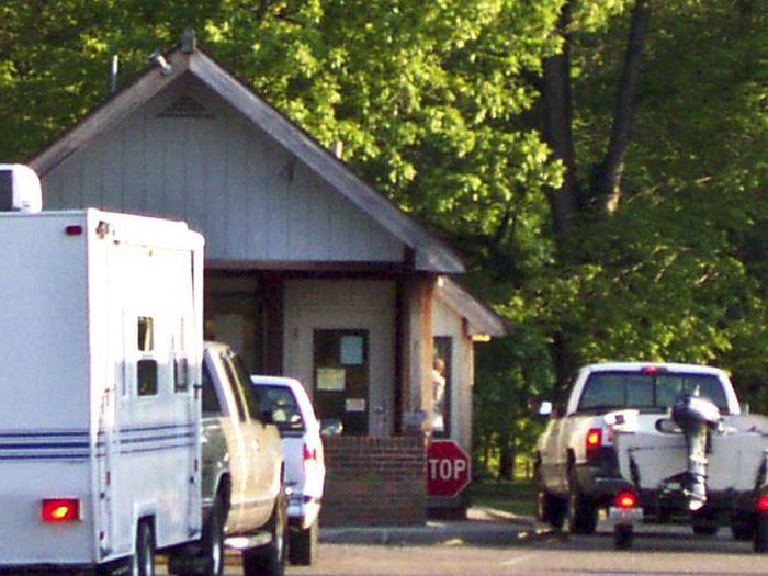 The entrance station of the Mill Creek Campground.