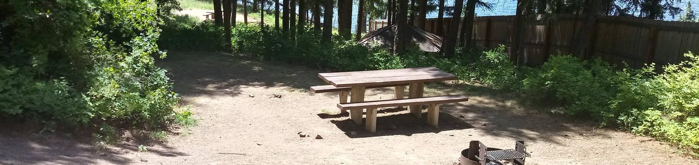 Bell Bay Campground, Site 5