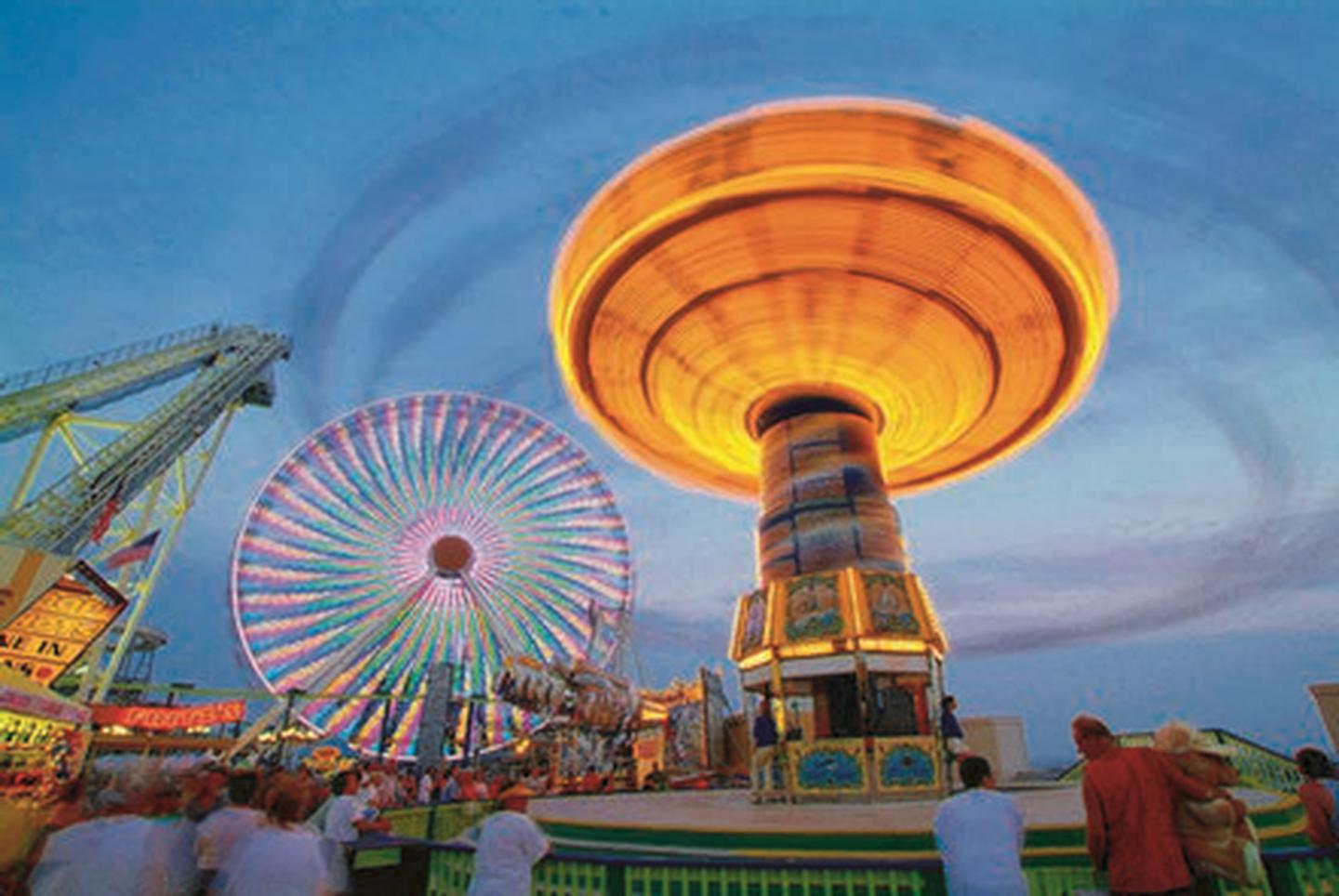 Explore WildwoodHome to a world-famous beach, All-American boardwalk and a fun-for-all-ages amusement park.