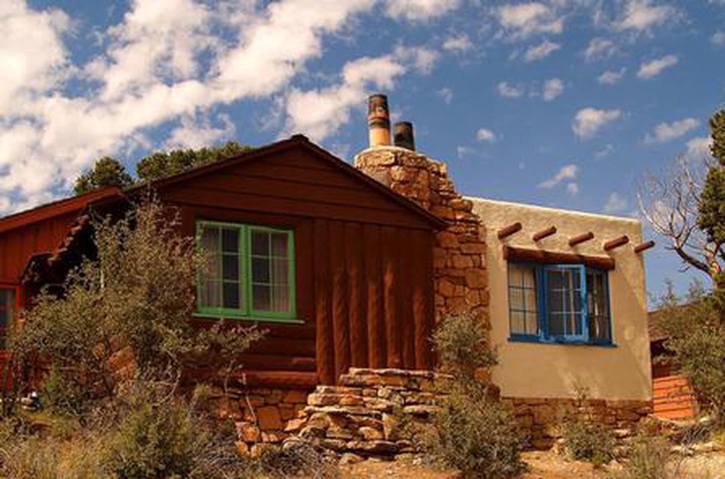 Historic Architecture To ensure a unique experience, guests can choose one of the historic cabins named for Buckey O'Neil and the Red Horse Ranch.