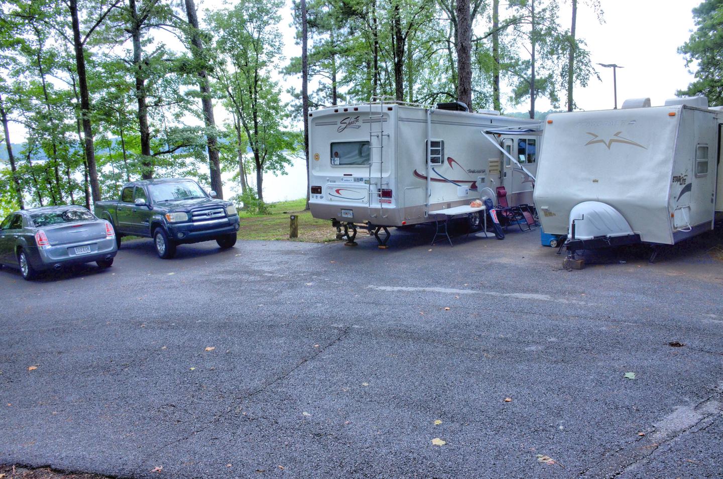 Double site parking wide view.Old 41 #3, campsite 049 - 050.