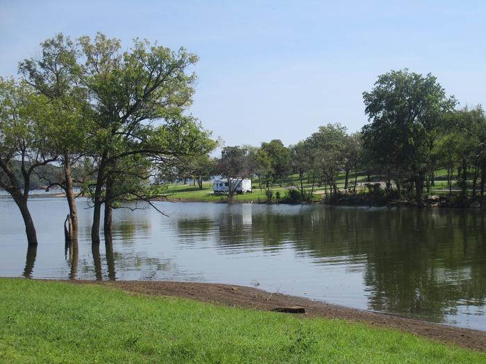 Rocky Point offers a protected cove between the east loop and the west loop of the campground.Boaters can moor boats along the shoreline on either side of the campground in a protected cove.