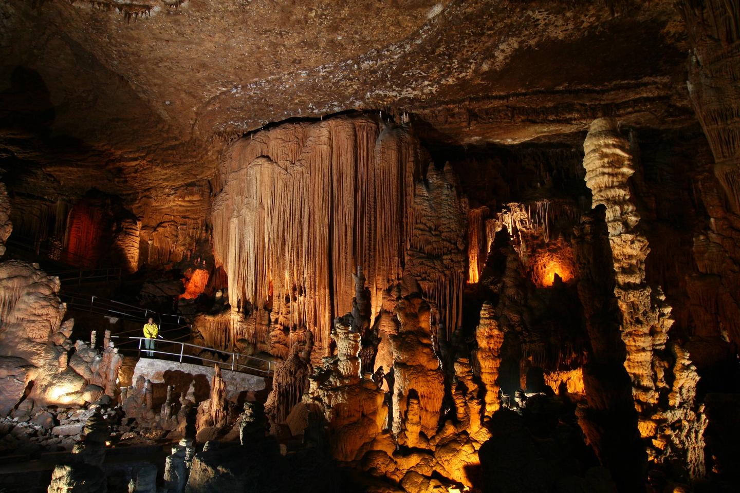 BLANCHARD SPRINGS CAVERNS 6Blanchard Springs Caverns