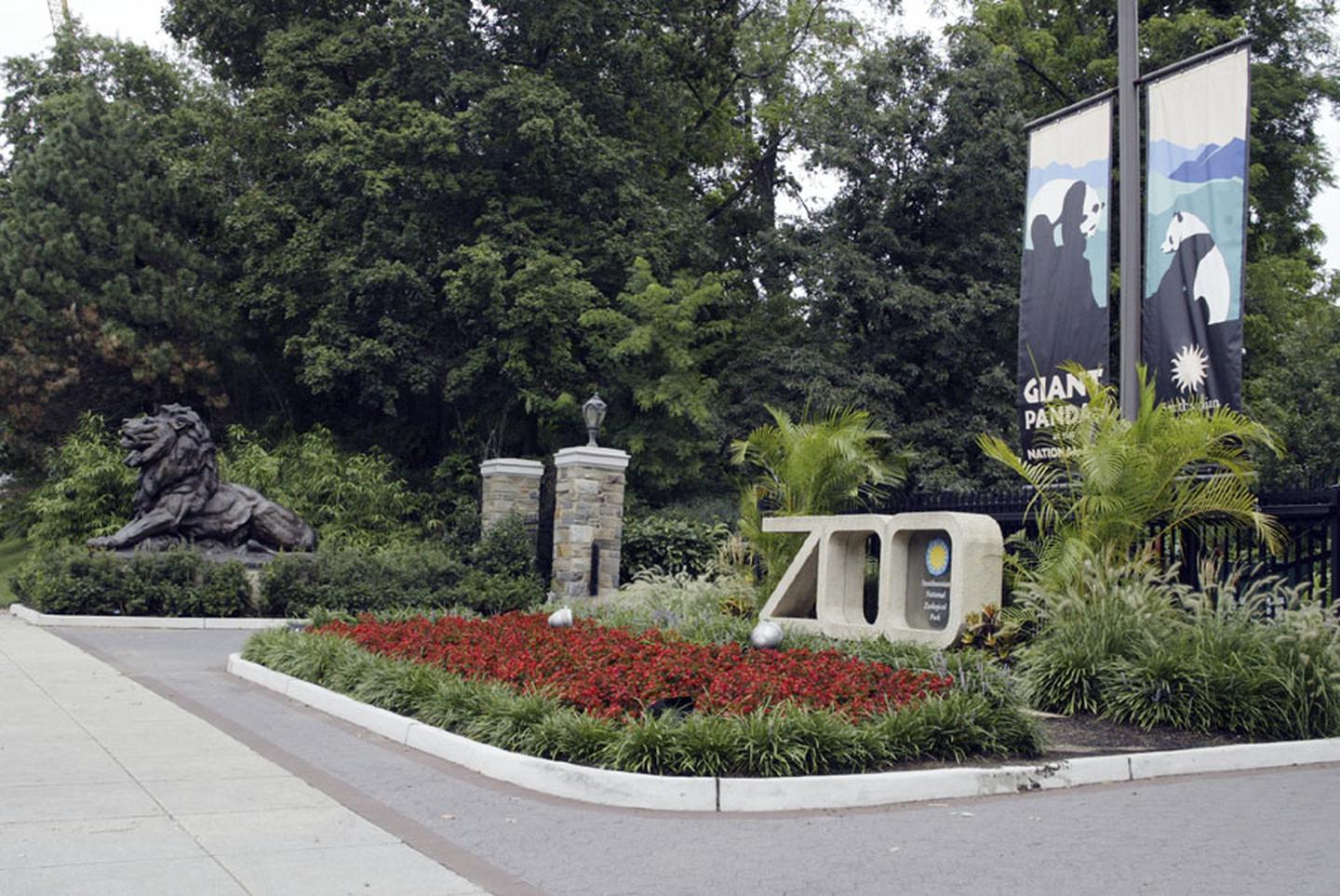 National Zoo entranceView from Connecticut Avenue entrance