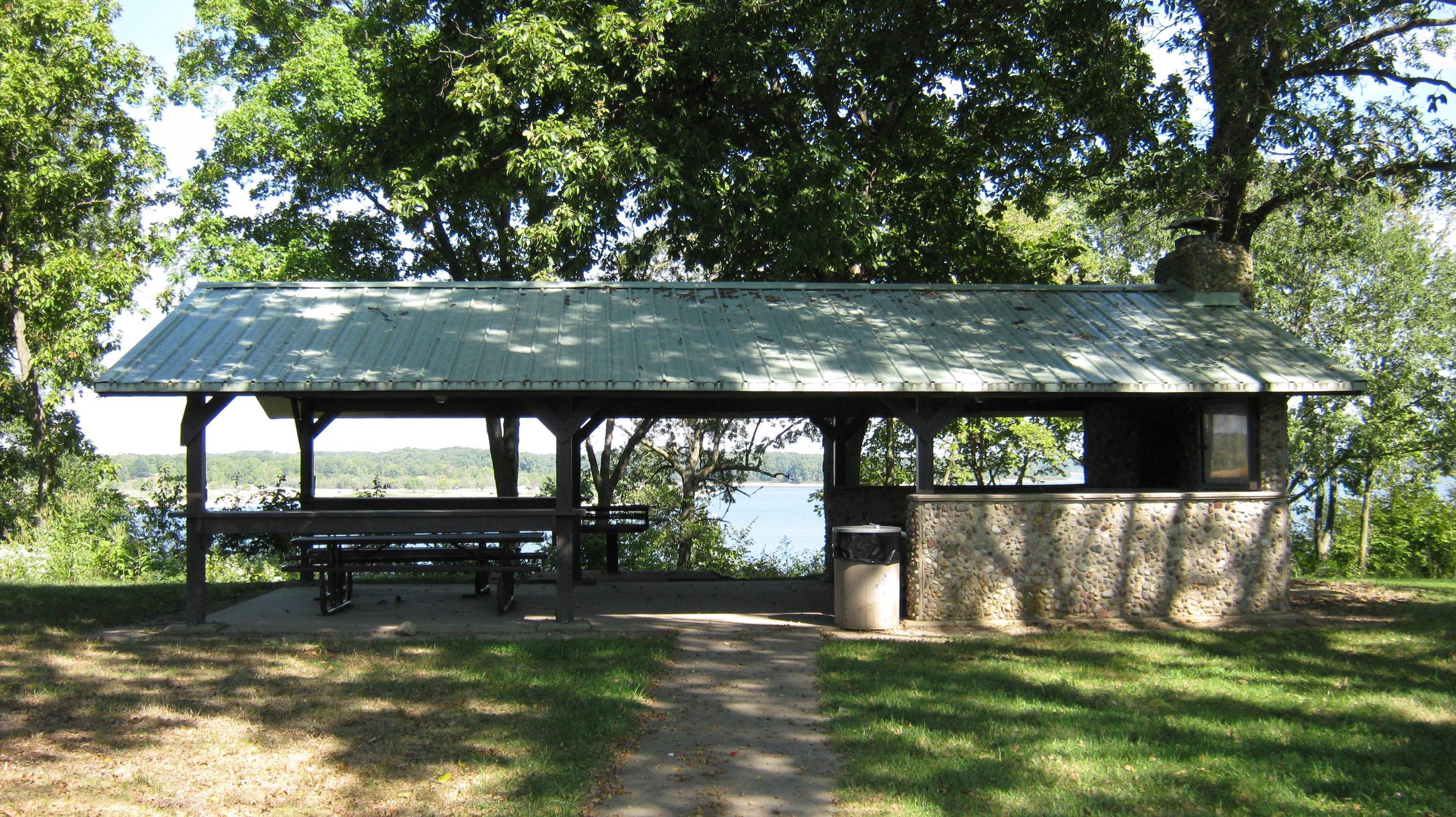 Dam East Picnic Shelter  Shelbyville   Lake Shelbyville Recreation gov