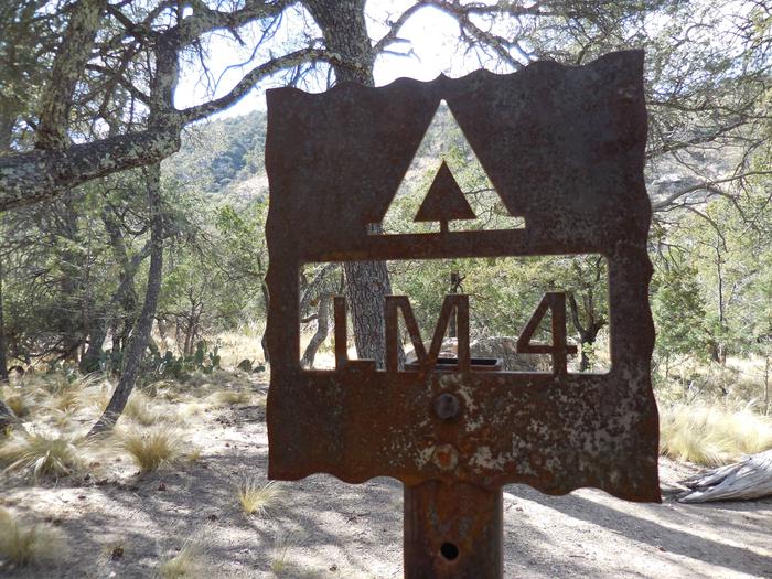 Trail sign to LM-4 Campsite