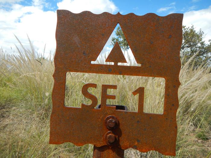 Trail sign to East Rim site 9Previously known as SE-1