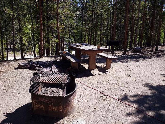 Lakeview Campground, site B3 picnic table and fire ring