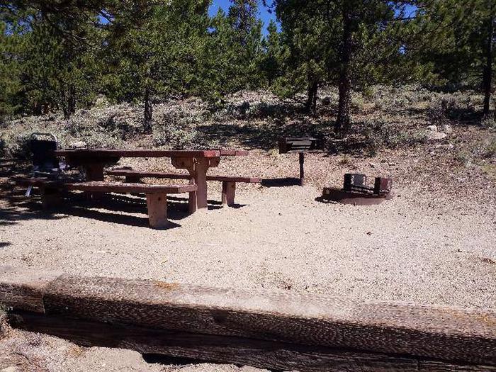 Lakeview Campground, site E2