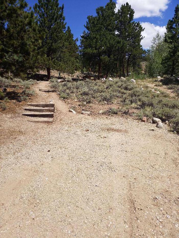 Lakeview Campground, site F4 stairs and parking