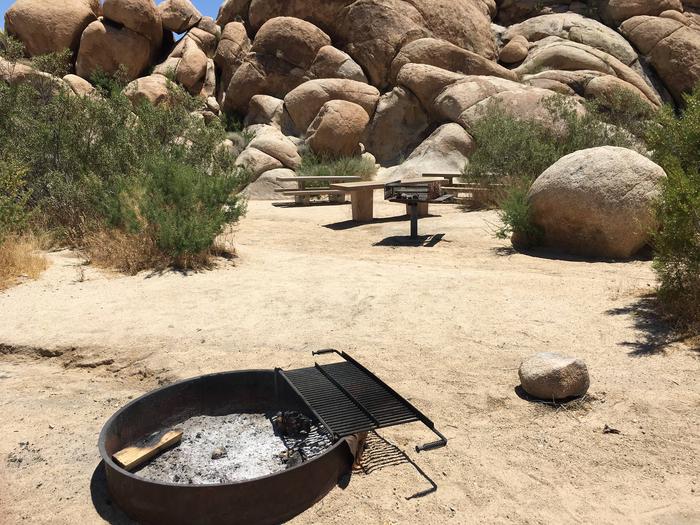 Indian Cove Group Site 6 AmenitiesAmenities: BBQ Grill, Tables and In-Ground Fire Pit