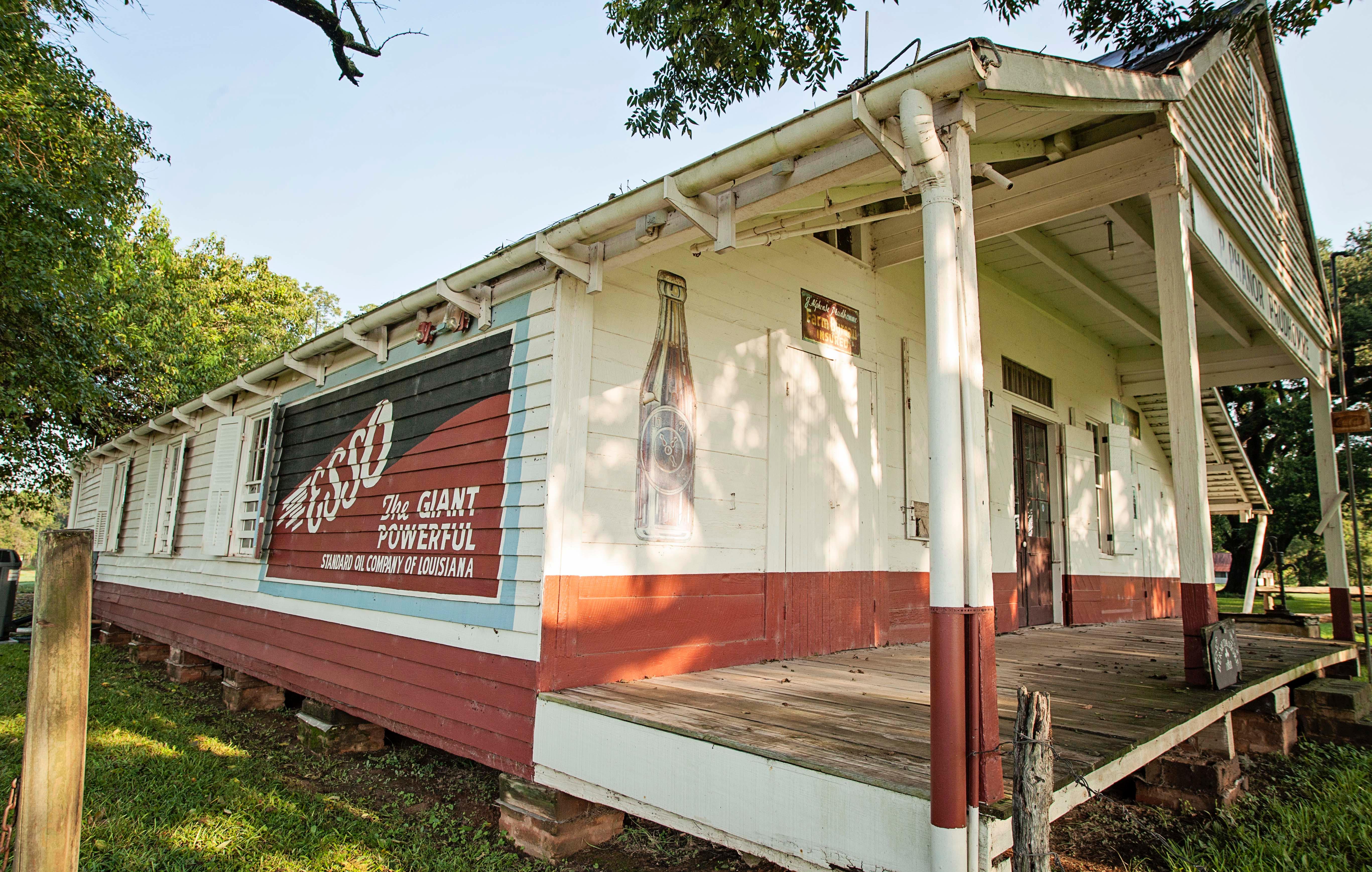 Oakland Plantation Store