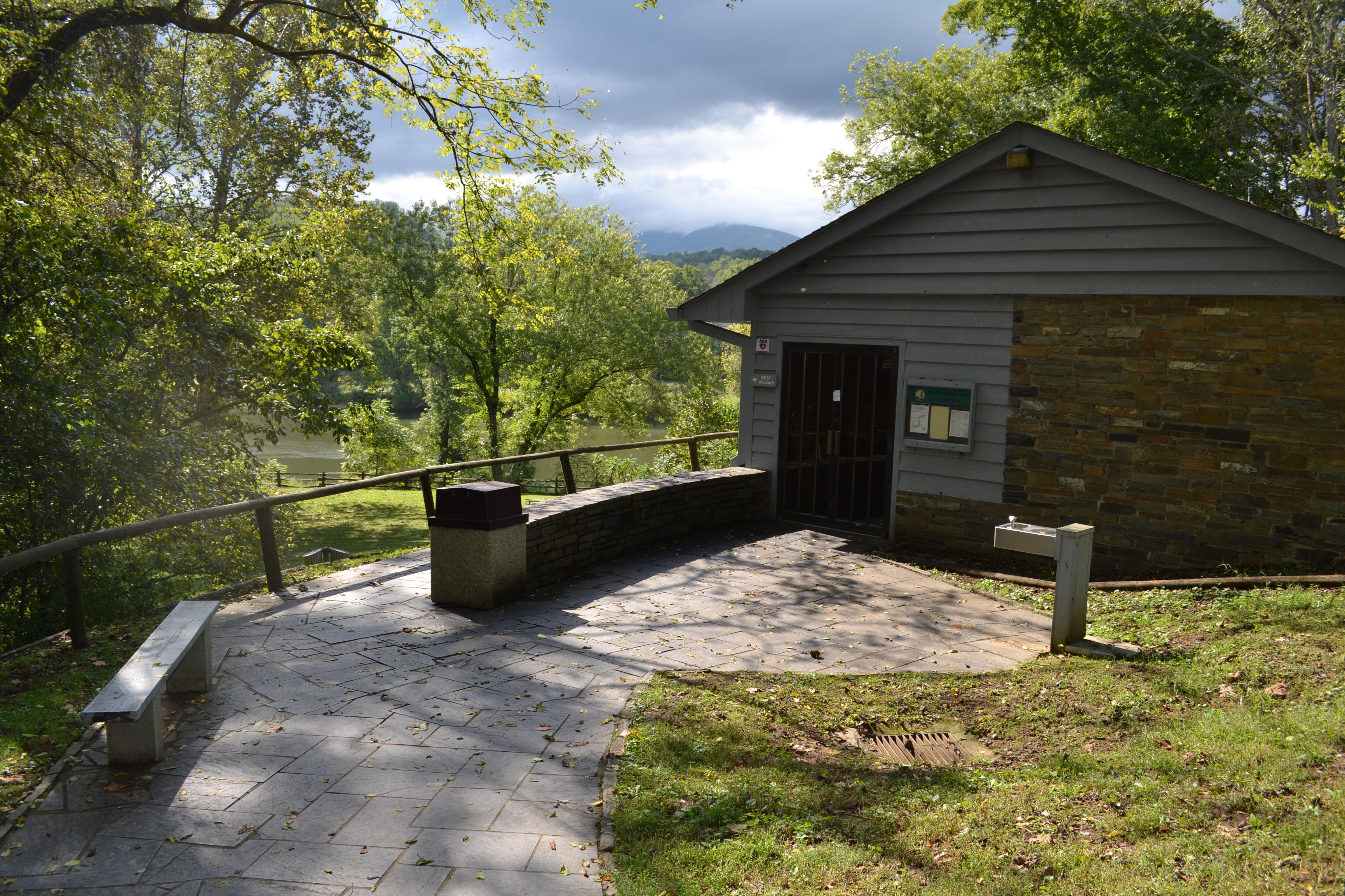 James River Visitor Center (Milepost 63.6)