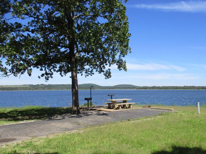 Site 19 - WildwoodSite 19 offers a great lake view and water craft can be moored directly behind the campsite.