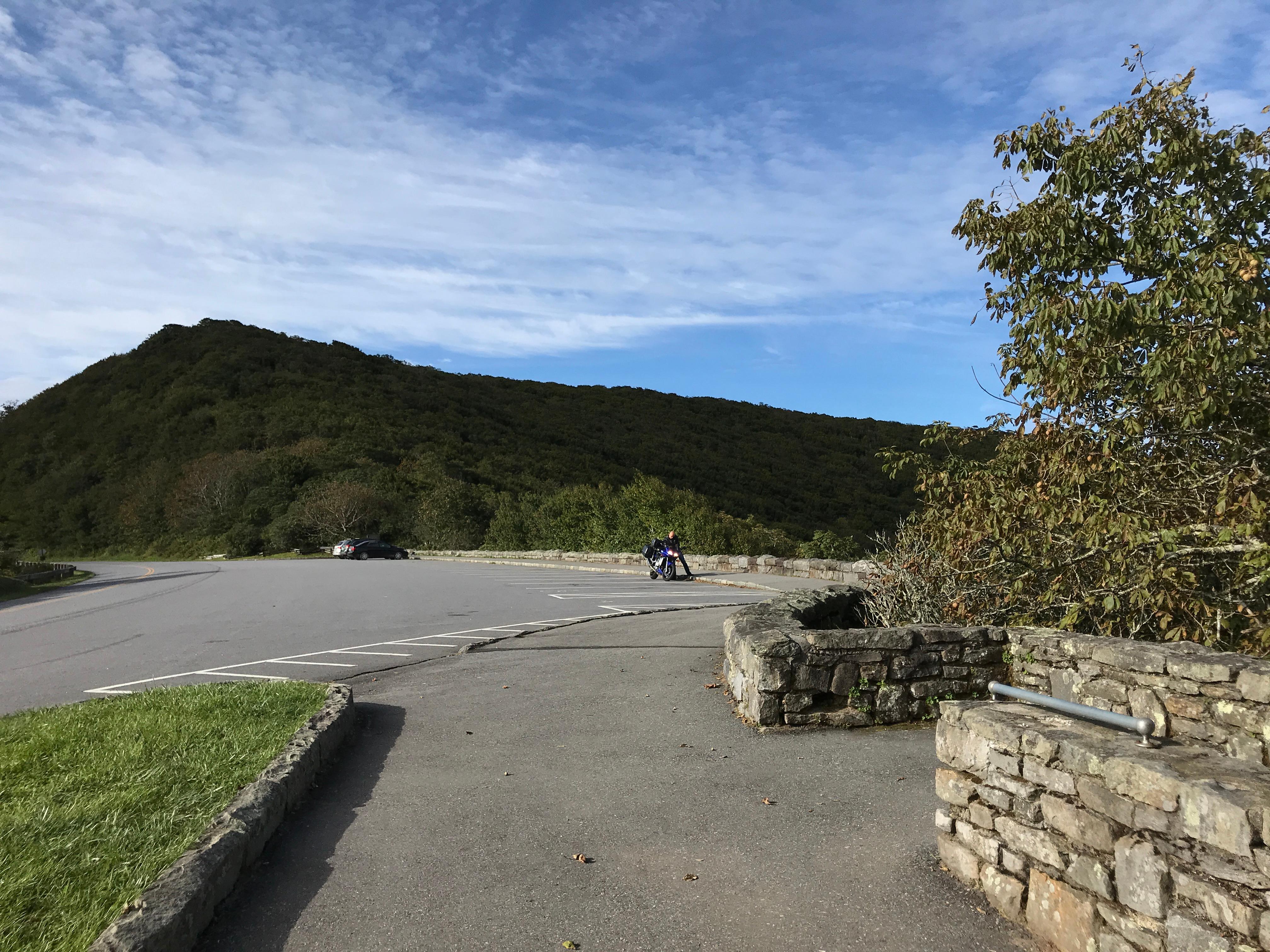 Parking on both sides, mountain views on both sides, too