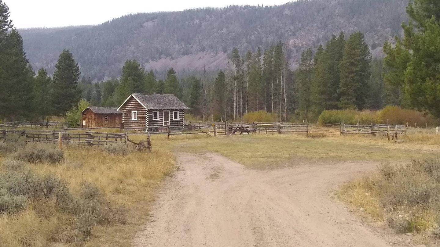 moose areamoose cabin