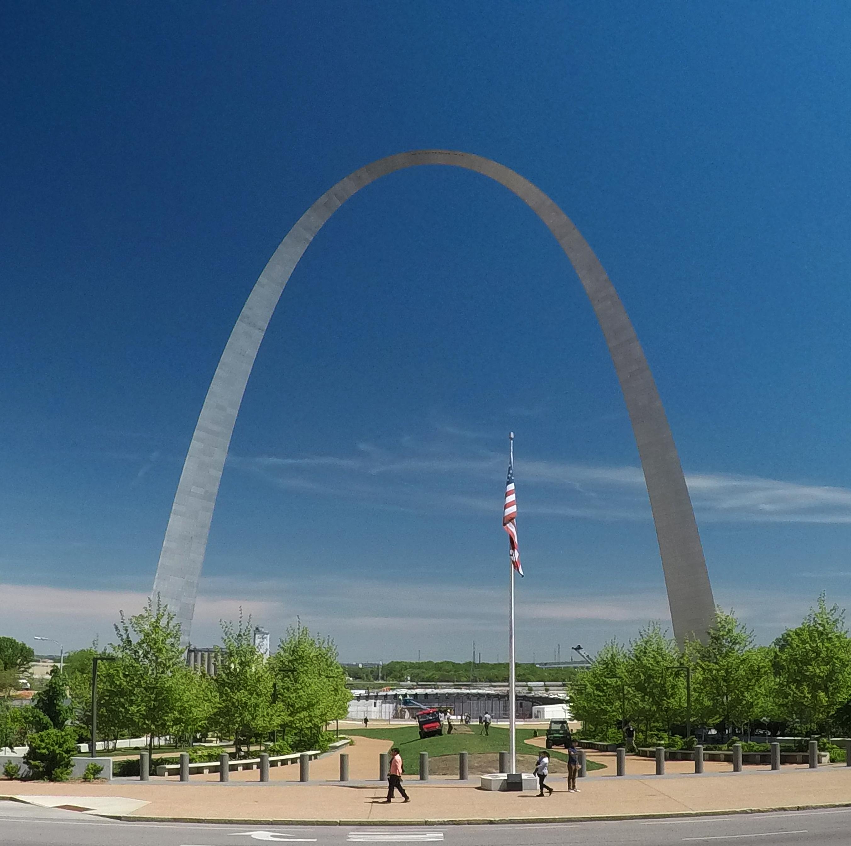 West Entrance to the Gateway Arch Visitor Center