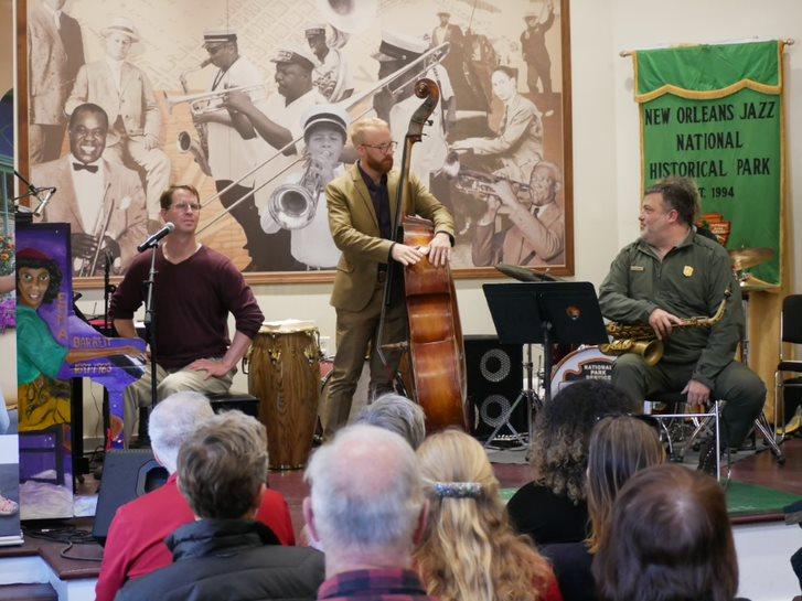 JAZZ VC performance front