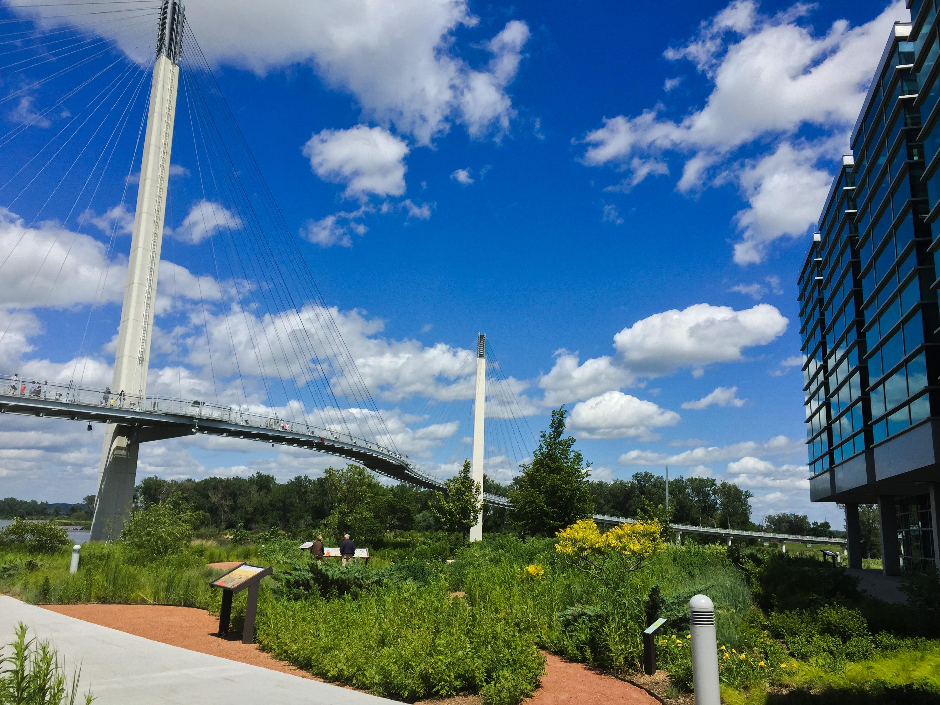 Visitor Center and Pedestrian Bridge