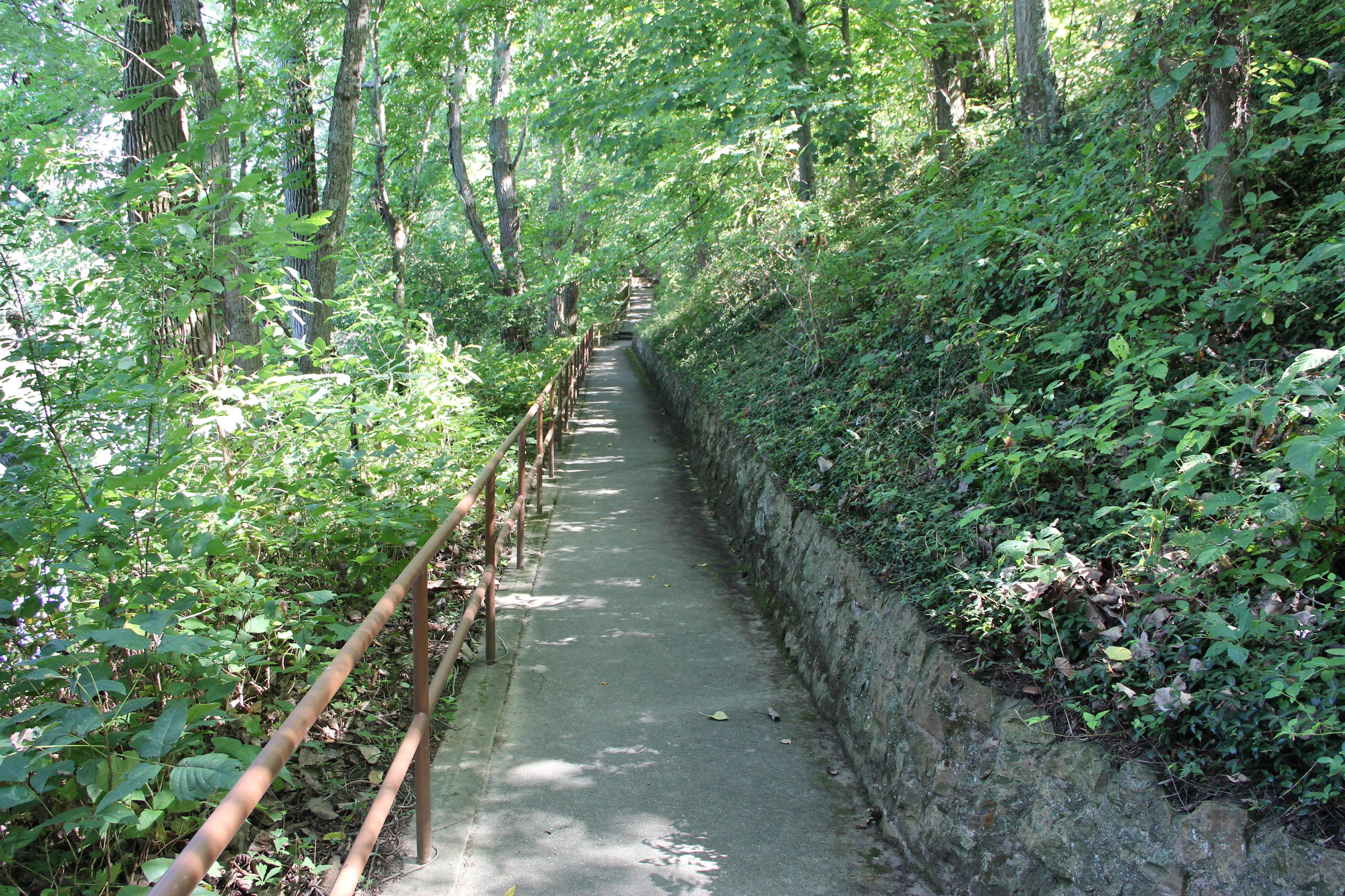 Mound City Group river walk