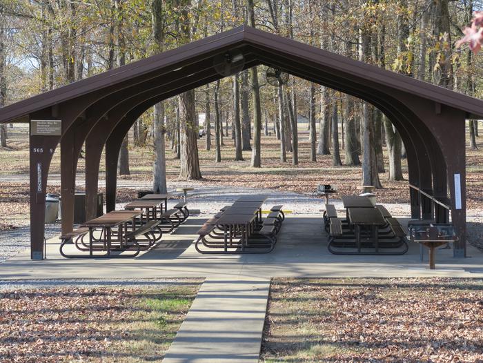 Pavilion 565 (Playground/exercise area)Riverview Picnic Shelter 565