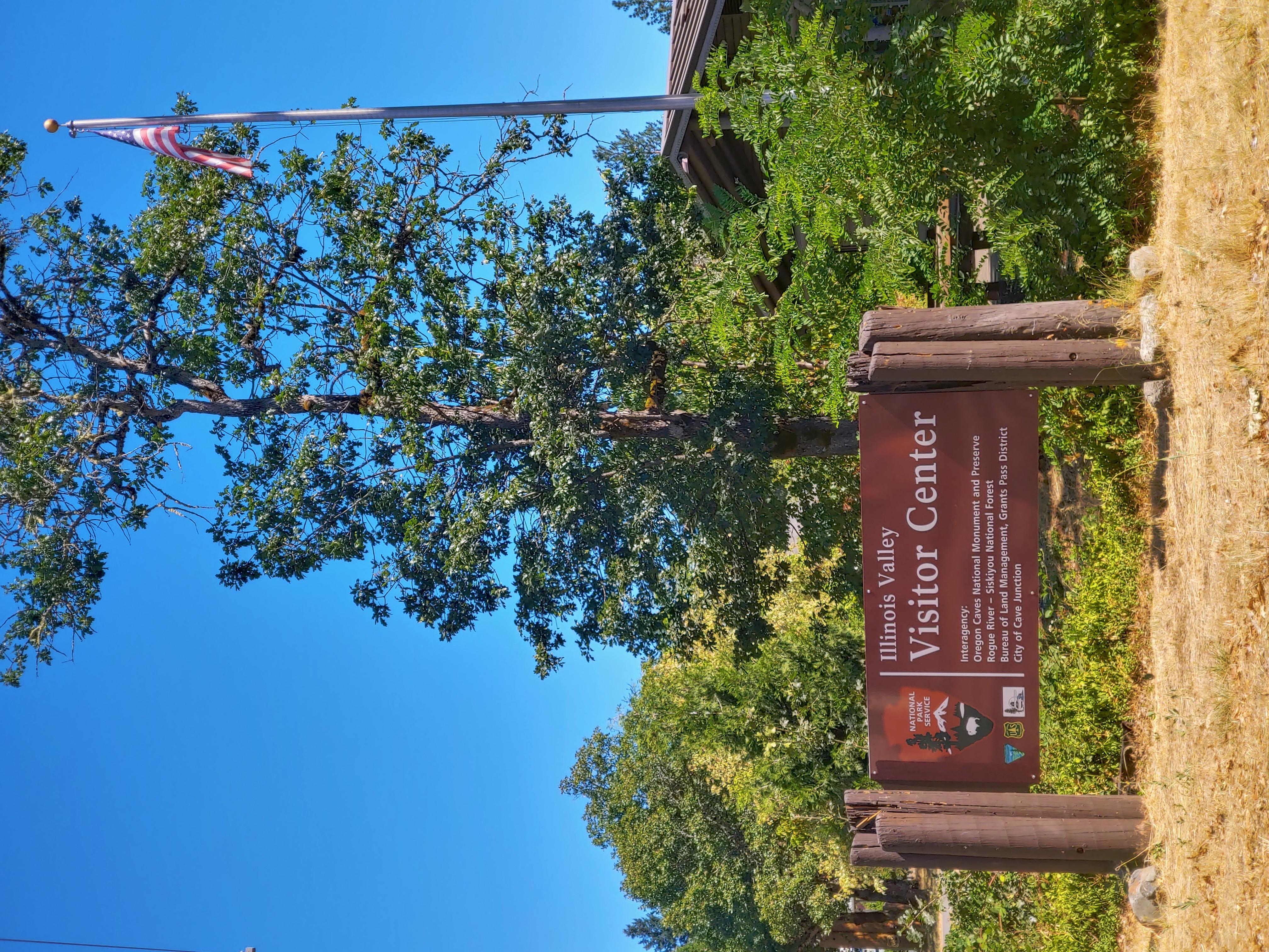 Illinois Valley Visitor Center