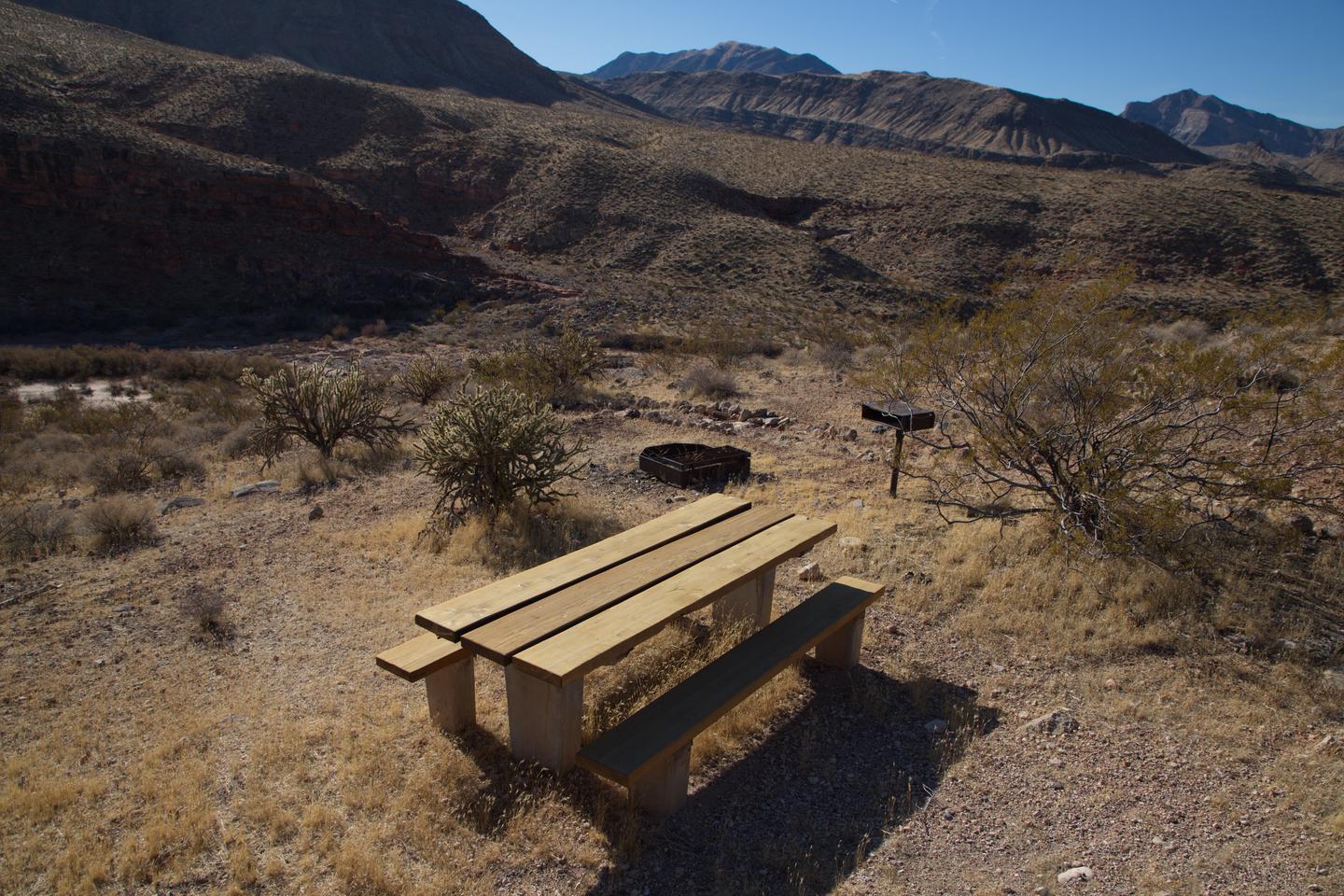 Site 19 - Table and Grill