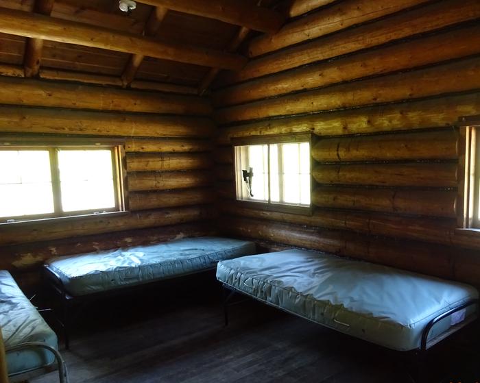 Fourmile cabin twin bedsBeds at Fourmile Cabin
