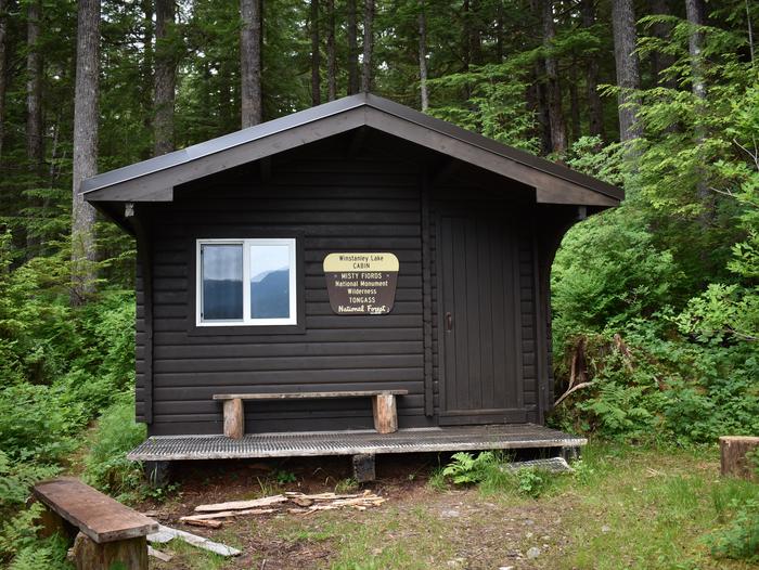 Preview photo of Winstanley Lake Cabin