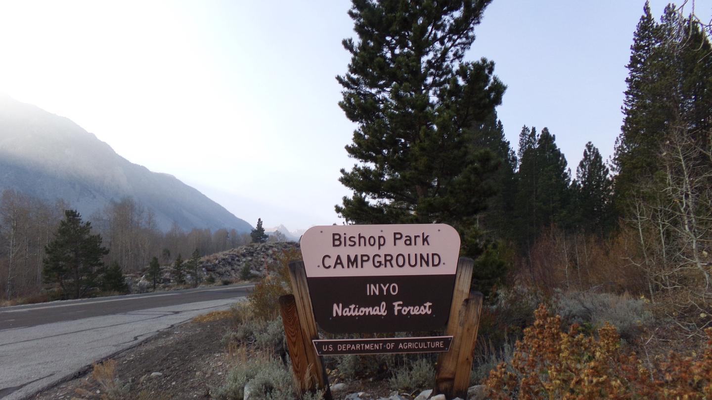Entrance sign leading into Bishop Park Campground