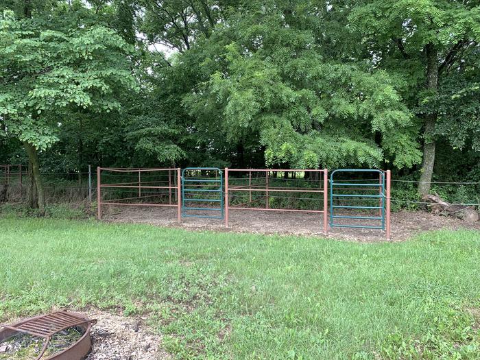  Horse Corral located between Site 11 & 12First Come First Serve Horse Corral located between Site 11 & 12 in Rockhaven 