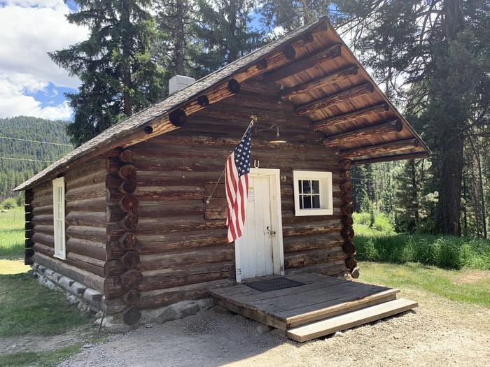 Preview photo of East Fork Cabin