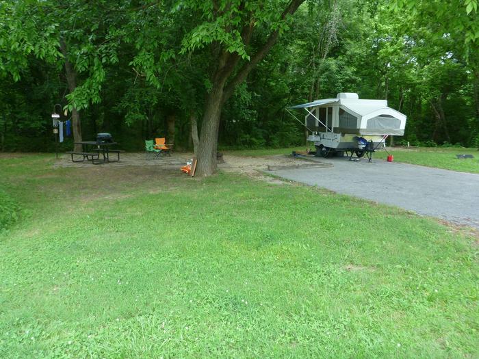 Tyler Bend Main Loop Ste #5Site #5, 54' back-in, no tent pad. Parking area is wide enough for RV and car to park side by side.