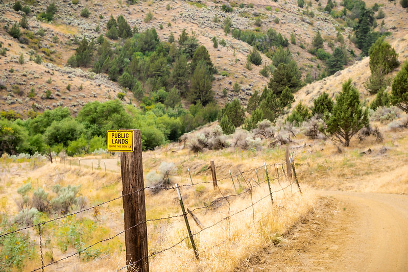 An “Entering Public Lands Sign” along the Snake River-Mormon Basin Back Country Byway.