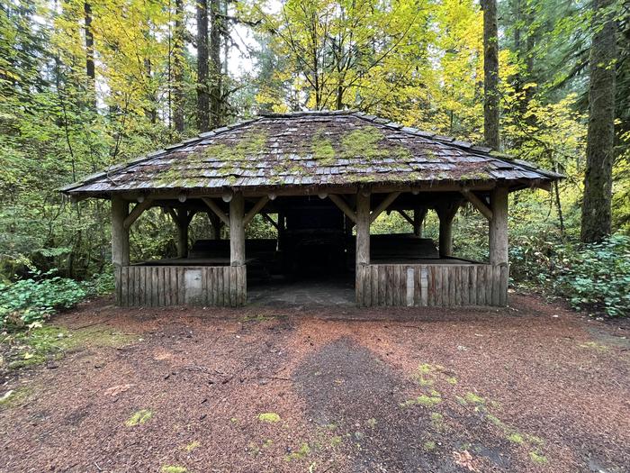 ShelterDay use shelter at Trout Creek Campground