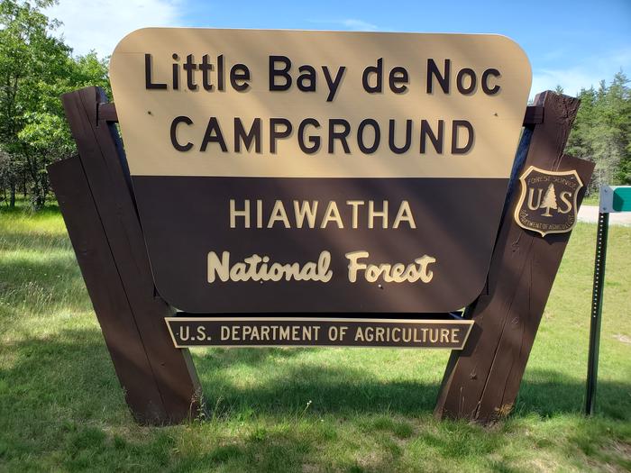 Little Bay de Noc Campground SignSignage located on County Road 513, indicating the location of the Little Bay de Noc campground