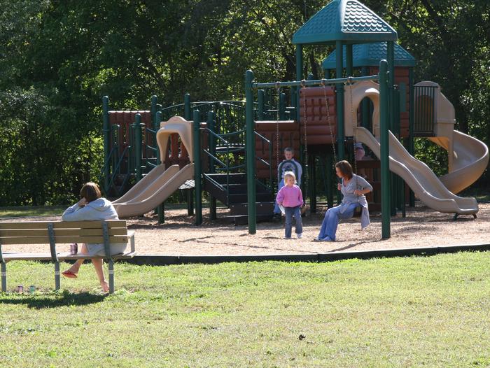 Playground Area A playground, restroom, fishing pier, 2-lane boat ramp and several trailheads are located within the Greenville Recreation Area. 