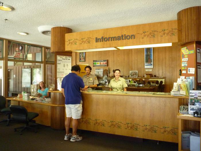 Kings Canyon Visitor CenterVisit our information desk to get trip questions answered or to plan an overnight wilderness trip.
